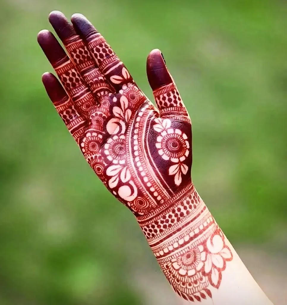 Easy Mehndi Designs for Bridesmaids: New Semi-Bridal Arabic, Indian,  Moroccan Mehendi Designs for All The Banno Ki Sahelis! | 🛍️ LatestLY